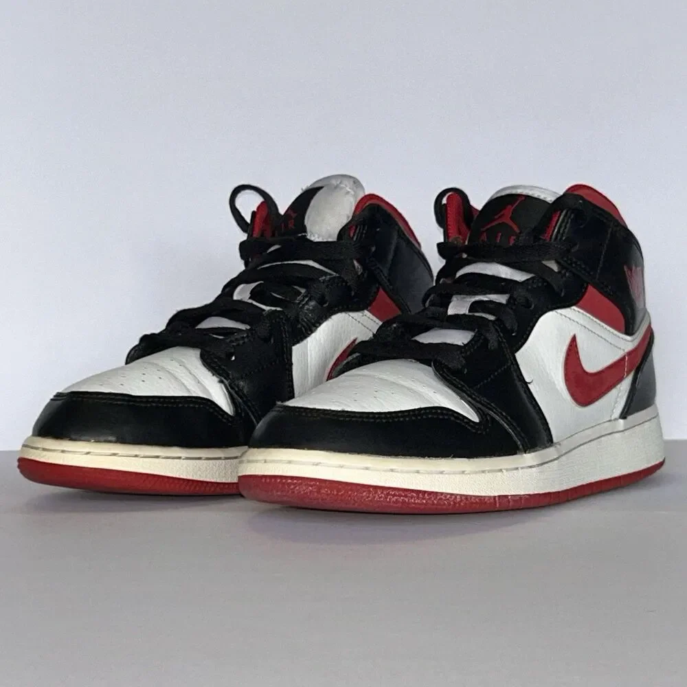 Nike Air Jordan 1 Mid Gym 5Y Big Kid‎ White Black Red